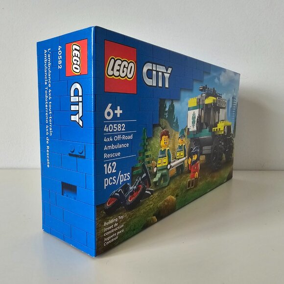 NIB LEGO 40582 City 4x4 Off-Road Ambulance Rescue 162pcs FACTORY SEALED! RETIRED - Picture 2 of 6